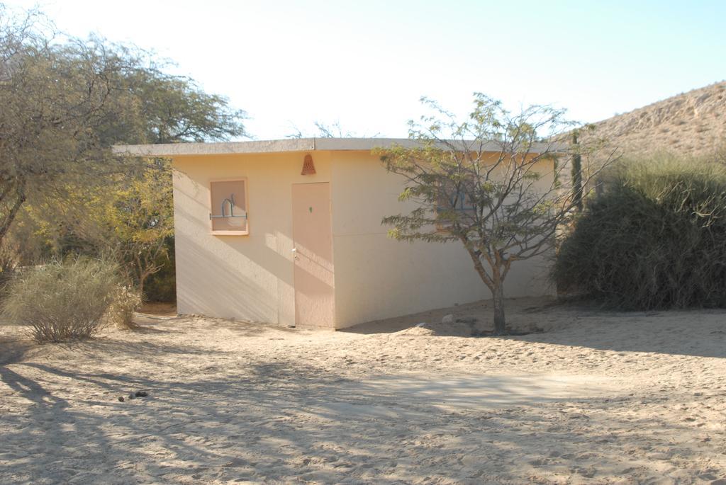 Negev Camel Ranch Villa Димона Екстериор снимка